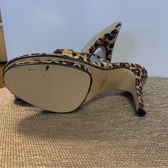 Frederick’s of Hollywood Animal Print Heels - Picture 10 of 12